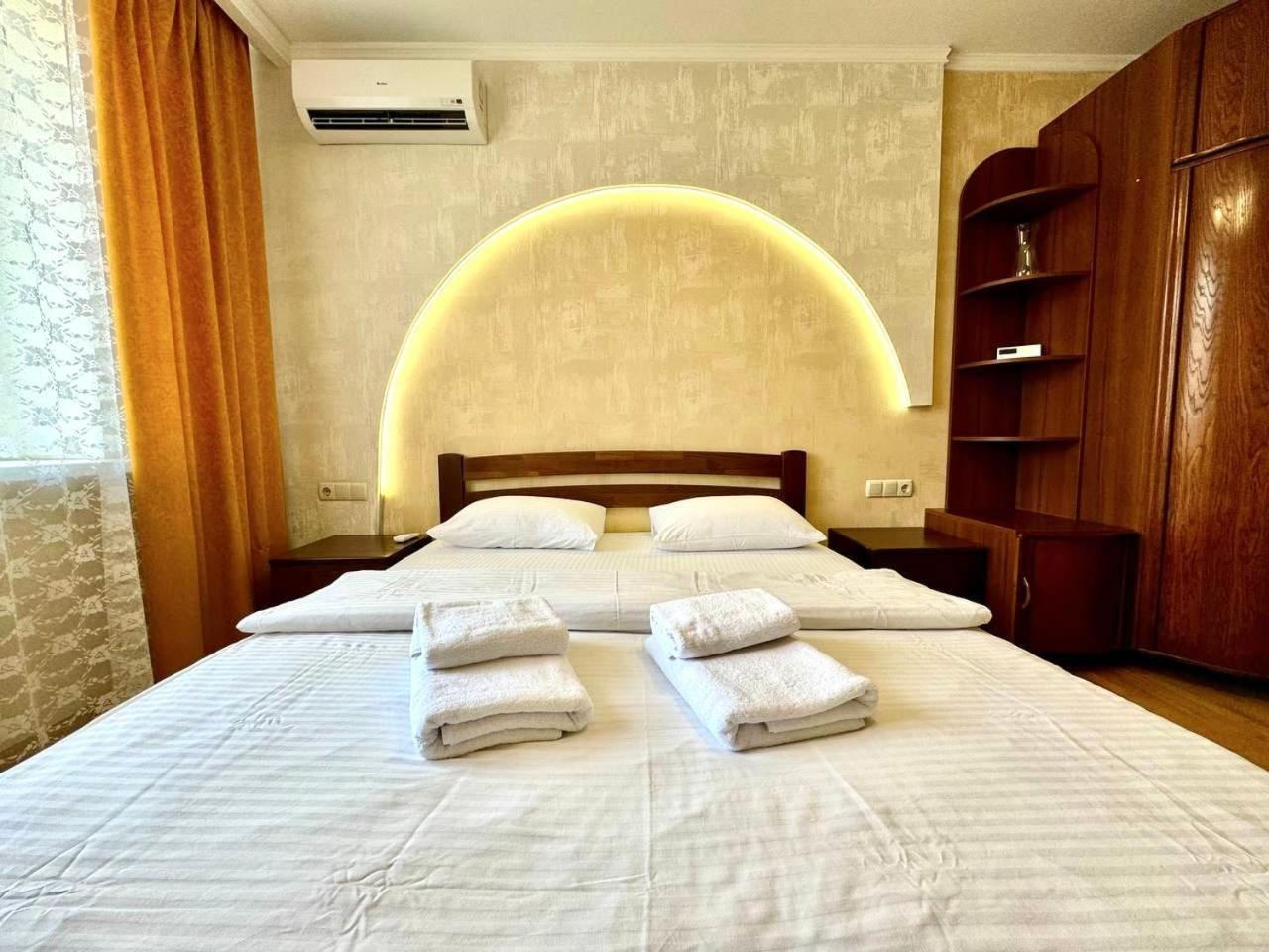 Apartpoltava Вишукані Просторі Апартаменти, Аграрний Університет, Звітна Документація Exteriör bild